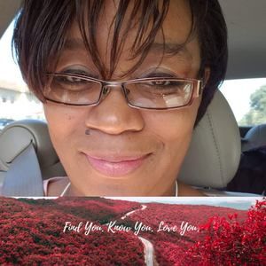 Meet your Posher, Mrsantiga